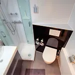 - Haus L, App 0l0210